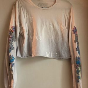 Taylor Swift Je Suis Calme cropped shirt